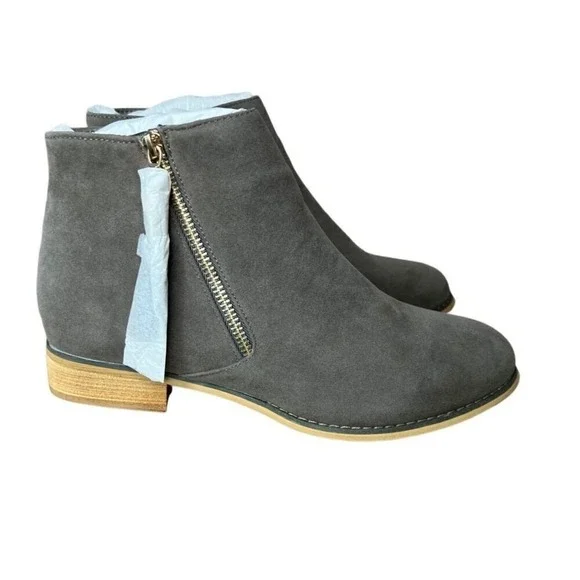 Journee Collection Trista Grey Tassel Zip-Up Faux Suede Boots 10‎ Bootie NWT - Picture 5 of 10
